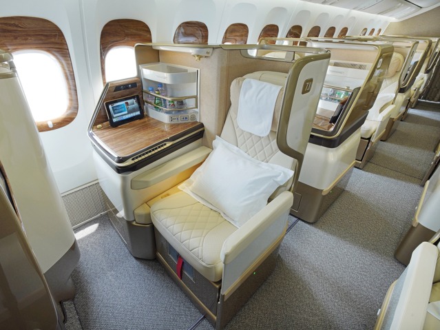 1920_b777-businessclass-side.jpg