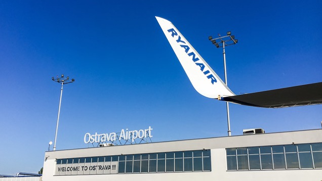 ryanair_ostrava_airport.jpg