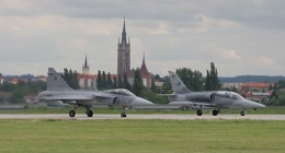 Aero a Saab uzavřely spolupráci na studii ke sladění letounů L-39NG a maďarských Gripenů