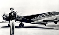 01_amelia_earhart_a_její_lockheed_electra_10e_special_foto_lockheed.jpg