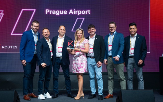 Vítězný tým Leteckého obchodu Letiště Praha - Routes Europe Awards 2026 vítězný_tým_leteckého_obchodu_letiště_praha_routes_europe_awards_2026.jpg