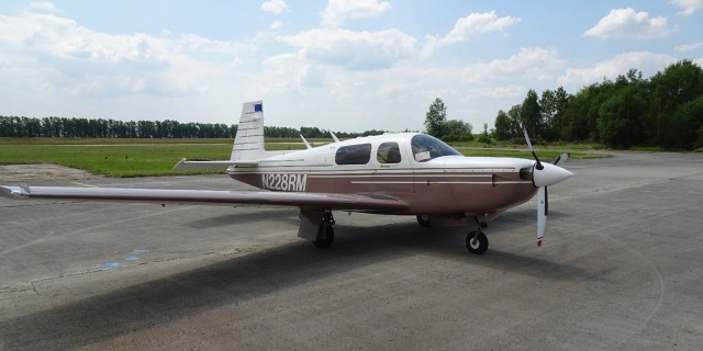 Letošní evropský slet letounů Mooney se uskutečnil na letišti Plzeň-Líně (LKLN). Foto: Luděk Kraus dsc02576_1280x960_-min.jpg
